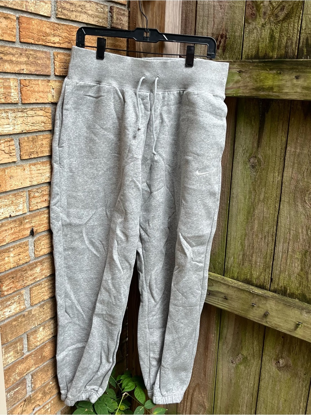 Nike Heather Gray Women's Oversized Fit High Rise Jogger Sweatpants